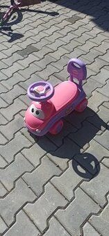 Odrážedlo auto