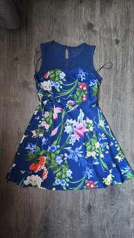 Dámské šaty vel.36/38