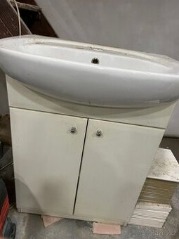 Umyvadlová skříňka