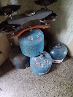 Prodám plynový vařič s bombou 2 kg