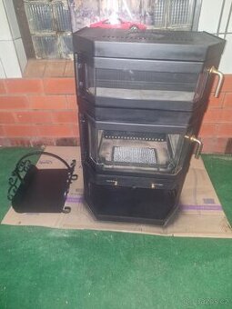 Prodám krbová kamna 8kw