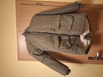 chlapecká zímní bunda značky Y.F.K. vel. 134/140