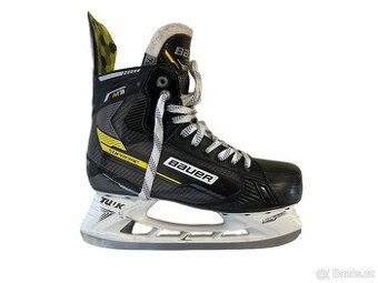Hokejové brusle Bauer Supreme M3 SR  US7.5 + náhradní nože