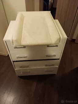 Komoda + přebalovací pult
