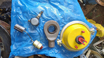 Dily  staveních stroju DETVAN UNC 200, UNK,320, LKT-120