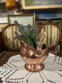 Měděný starožitný malý uhlák