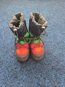 sněhule velikost 31