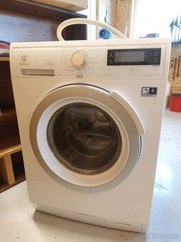 ELECTROLUX EWF1497HDW2