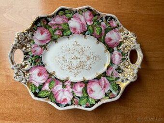 Sběratel nabízí staré porcelánové tácy