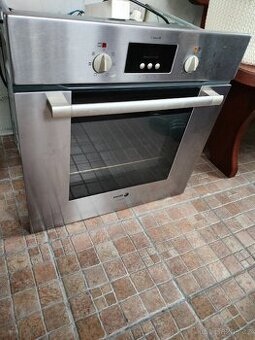 Vestavná trouba a varná deska Fagor