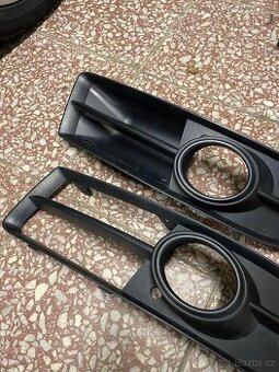 Mřížky mlhovek Audi A4 B7 ORIGINÁLNÍ TOP STAV