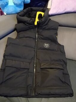 Jarni/podzimní vesta vel. 14+ 182 cm