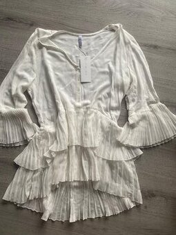 Krásná nová halenka Amisu velikost 40/44/L/XXL