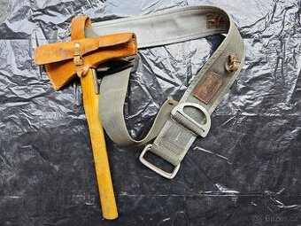 Požárnický/hasičský pás se sekerou