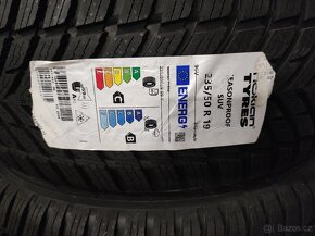 Pneu 235/50 R19 Nokian celoroční nové