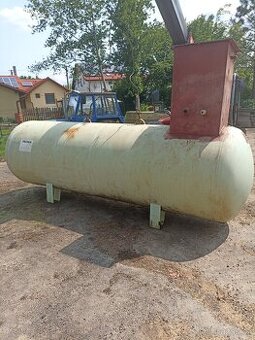 Cisterna, nádrž