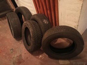 5x pneu 195/65R15 - 1