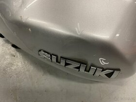 Nádrž Suzuki GsX 1400 - 1