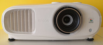 EPSON EH-TW 7100  3LCD 4K PRO-UHD