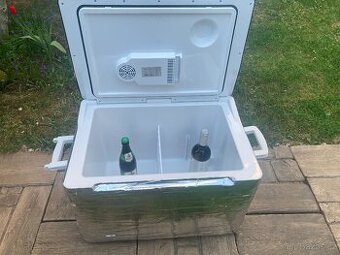 Autochladnička termoelektrická 55l 12V/230V