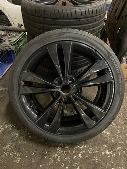 Sada po renovaci Škoda Octavia RS 18” Neptune Hankook