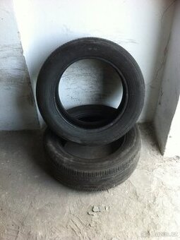 Letni pneu 235/55R17