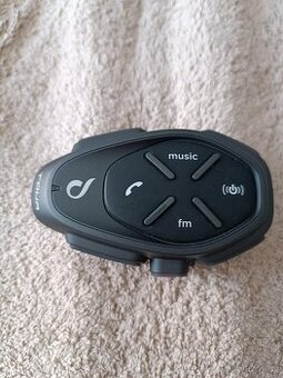 Helma na motorku + intercom