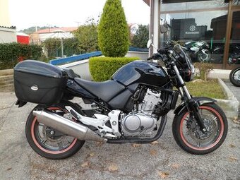 Honda CBF 500 (2008) kufry, jen 19 tis.km