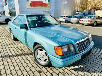 Mercedes-Benz 220e coupé
