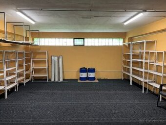 Garáž pro dvě auta v uzavřeném objektu v osobním vlastnictví - 1