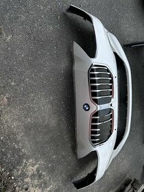 Bmw u06 přední nárazník