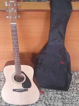 akustická kytara Yamaha F310