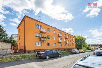 Prodej bytu 3+1 s garáží ve Slaném, ul. Karla Čapka