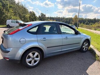FORD FOCUS 2004 - 1