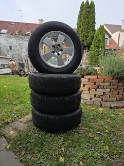 Zimní sada 215/70 R16, 114,3