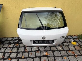 Páté dveře Fabia 2 - Hatchback
