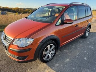 Volkswagen Touran Cross 2.0 TDI 125kW tažné