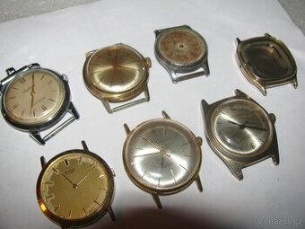 staré hodinky na díly opravu