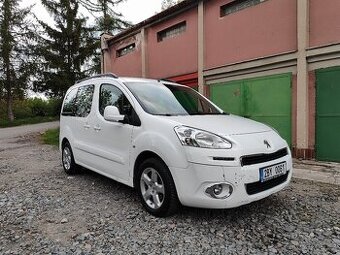 Peugeot Partner Teepee, 1.6 HDi, 68 kW, 2015 / nestartuje