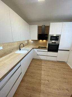 PRODEJ BYTU 4+1, ULICE OKRUŽNÍ, ZLÍN