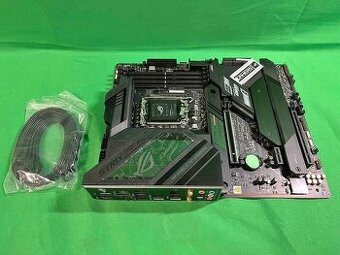 Základní deska ASUS ROG STRIX Z690-F GAMING WIFI