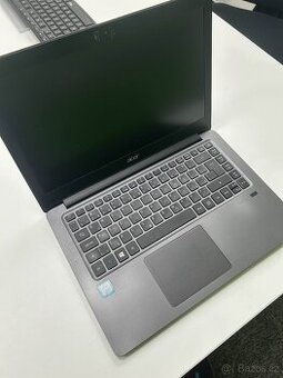 Acer TravelMate x349 - 1