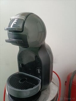 Kavovar Nescafe Dolce Gusto