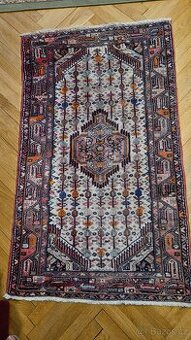 Perský ručně vázaný koberec 138 x 81 cm