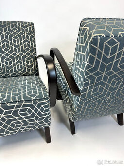 2x Oblíbená křesla Halabala po kompletní renovaci