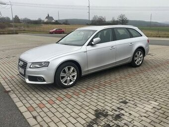 Audi B8 sleva na místě vice informací na telefonu