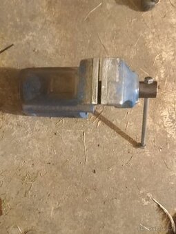 Svěrák délka čelisti 135