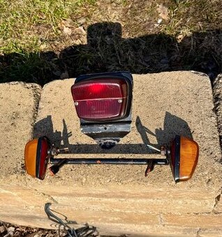 Jawa 250 350 panelka - zadní světlo a blinkry