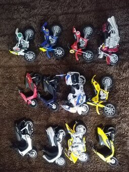 Modely motorek 1:18 Maisto