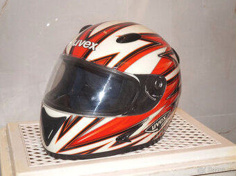 Helma na motorku XL motocyklová přilba Uvex vel. XL (62cm),